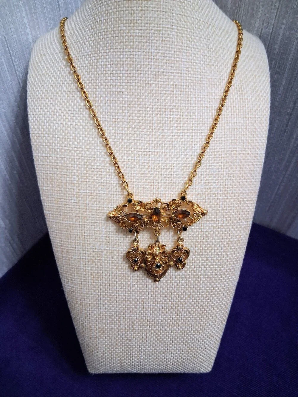 Vintage Victorian Revival Necklace Glass Crystals Goldtone